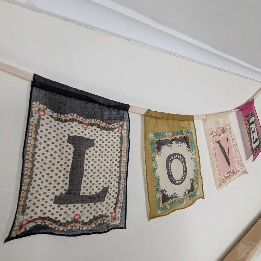 Natural Life Love Banner